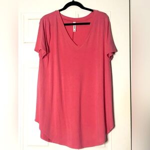 Women’s Zenana premium brand bootie short sleeved vneck top XL